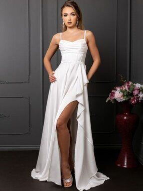 WEDDING DRESS. NEW LONG FLOOR LENGTH SLEEVELESS OFF WHITE SIMPLE CORSET LACE UP